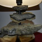 Lampa z kamieni naturalnych - Zbliżenie skały