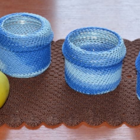 Niebieskie słoiczki