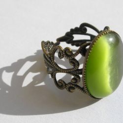 Filigranowy pierścionek - zielone kocie oko