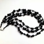 Czarny Grad naszyjnik z koralików i sznurka - 