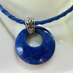 Lapis lazuli, kółeczko z dziurką, wisiorek