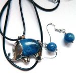 Niebieski sodalit, wisiorek ze słoniem i kolczyki, komplet biżuterii - 