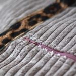 Pudrowa shopperka z grubego sztruksu - 