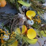 Wianek wiosenno-świąteczny naturalny żółty - zasuszona mimoza