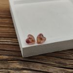 Różane Serduszka – kolczyki z żywicy z zatopionymi kwiatami - 2