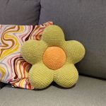 Poduszka kwiatek, Dekoracja wiosenna, Poduszka dla dziecka - Poduszka NIE posiada żadnych twardych