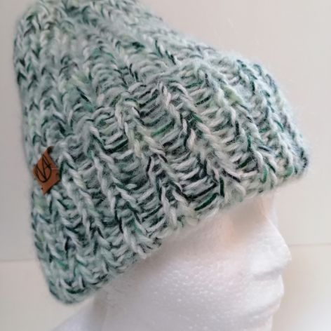 Czapka biało-zielony melanż na zimę