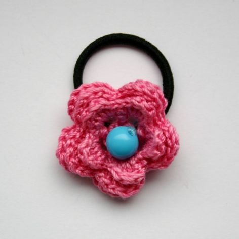 Gumka dla psa, yorka - szydełkowy kwiat