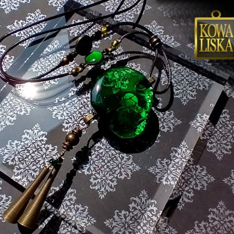 Księżyc nad Świtezią - długi, "magiczny" wisior z żywicy