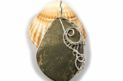 Piryt, srebrny wisior z kaboszonem pirytu