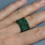 Pierścionek koralikowy zielony 13 - pierścionek na prezent