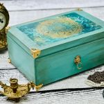 Kufer boho na biżuterię, mandala, złote dodatki - 