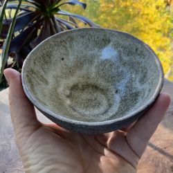 Miski ceramiczne z brązowej gliny