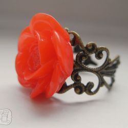 Filigranowy pierścionek - różyczka