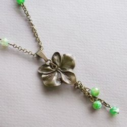 Kwiat Orchidei NASZYJNIK