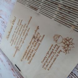 Pudełko z dedykacją w formie książki - Pamiątka I Komunii Świętej