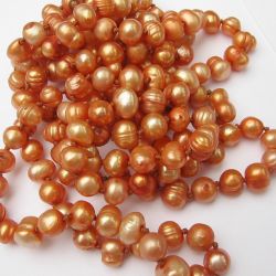 Pomarańczowe perły, sznur pereł 120 cm