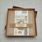 Kartka na ślub w pudełku,drewno, kraft GW1MP1 - dno pudełka z tasiemką na banknoty