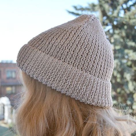 Bawełniana czapka w kolorze szarym