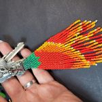 Czerwony kwiat - brelok z frędzli zawieszka chwost do kluczy torebki - Czerwony kwiat - brelok z frędzli zawieszka chwost do kluczy torebki