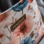 Szara listonoszka z kominem z weluru w kwiaty – handmade, unikat - 