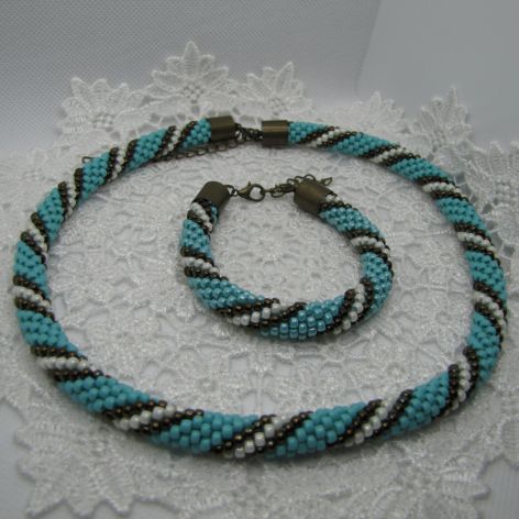 Komplet szydełkowo-koralikowy turkusowy