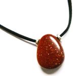 Piasek pustyni - kamień tysiąca słońc, delikatny wisiorek - 