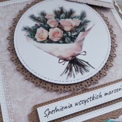 Kartka urodzinowa (lub na inną okazję) z zimowymi różami i gałązkami świerku