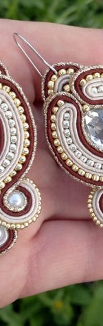 Złoto-beżowe pawie