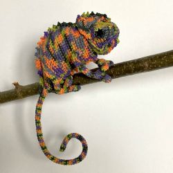 Kameleon szydełkowy wielokolorowy
