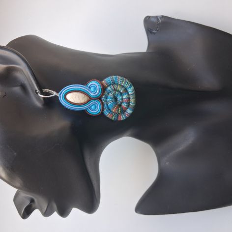 Light Blue Masai kolczyki sutasz