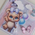 Kartka na urodziny miś z balonami liliowa - Kartka na urodziny miś z balonami liliowa