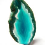 Niebieski agat, surowy plaster, wisiorek na rzemieniu - 