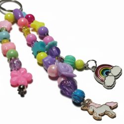 Kolorowy pastelowy breloczek tęczowy jednorożec