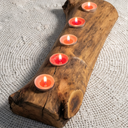 Świecznik dębowy Shou Sugi Ban Benita No. 1