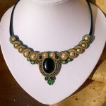 Naszyjnik Beż, Złoto i Zieleń - 