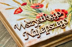 Pudełko na czekoladki wykonane z naturalnego drewna z motywem sielskim