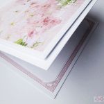 Kartka ŚLUBNA z grafiką - jasnoróżowa - Kartka na ślub z kwiatową grafiką