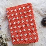 Makramowy otulacz na książkę - dyniowy - 