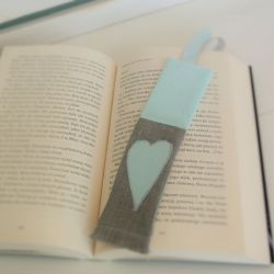 Zakładka do książki lniano-błękitna serduszko