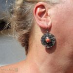 Szklanookie w pomarańczu - kolczyki ze szklanym oczkiem