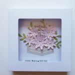 Delikatna kartka ślubna z życzeniami - Kartka na ślub z kwiatami