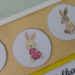Kartka wielkanocna z króliczkami (1) - Ozdobne żetony z uroczymi króliczkami
