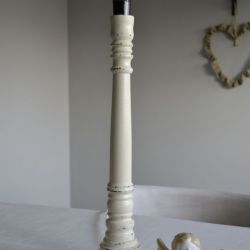 Lampa drewniana stylizowana krem