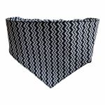 Bandana dla psa na gumce rozmiar XS (24-30) Czarno-biały zygzak - 