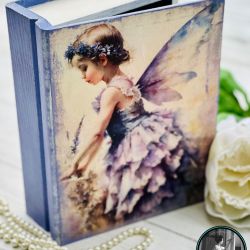 Romantyczne pudełko z kształcie książki, motyw anioła 
