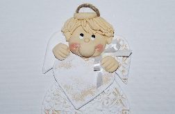 Dla Konrada – anioł z dedykacją, na szczęcie, z masy solnej, rękodzieło