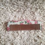 Romantyczny grzebyk do włosów - Przedmiot zdobiony Handmade