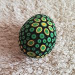 Pisanka quillingowa zielono - żółta - Druga część jajka zdobiona HANDMADE