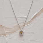 Naszyjnik 'Floella' – Eteryczny Kwiat Szlachetności - 